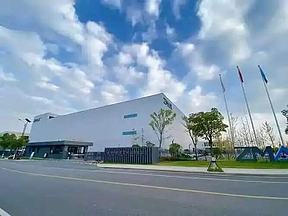工厂 “超级充电宝” 上线！嘉兴中润光学750kW/1572kWh储能项目 10月11日顺利通电