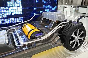 特朗普“炮轰”氢车：当它爆炸时，能在70多米外捡到你