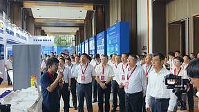 山东储能高质量发展大会期间,相关领导和行家专家到西清能源展位调研 山东储能高质量发展大会期间,相关领导和行家专家到西清能源展位调研