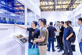 协鑫能科：储能+AI，构筑能源新生态