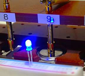 可充电镁电池原型实现室温稳定运行 可充电镁电池原型实现室温稳定运行