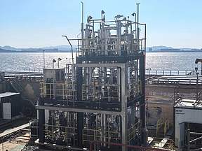 我国首个海洋氢氨醇一体化项目在海上平台产出首批绿色甲醇