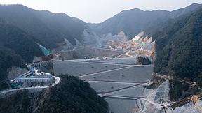 又一抽蓄上水库大坝封顶！