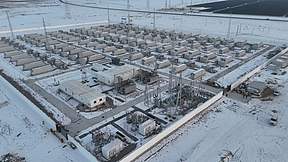 南疆“超级充电宝”点亮戈壁！中建八局打造国内领先储能电站并网发电