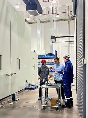 法国电力集团（EDF）代表到访科创集团参与浸没式液冷技术专项测试