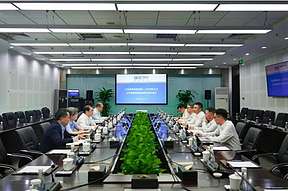 乔旭斌会见中国能建葛洲坝三公司党委副书记、总经理毛惠刚