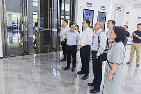 国家绿色发展基金党委书记、董事长寿伟光一行莅临星云股份考察调研