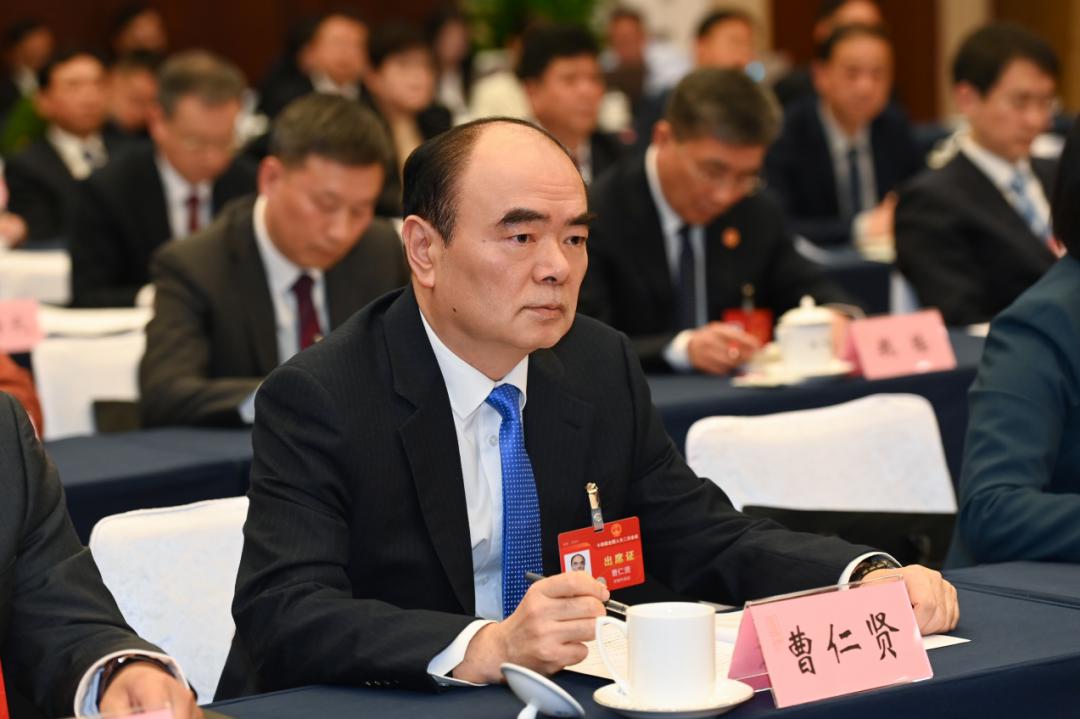 十四届全国人大三次会议