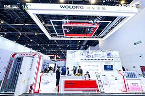 1个奖项+5大签约！卧龙储能用硬实力定义ESIE2025