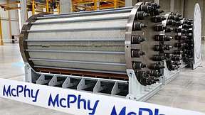 这家制氢电解槽龙头，被“抄底”收购了