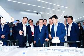 科协主席万钢考察东风氢能技术成果